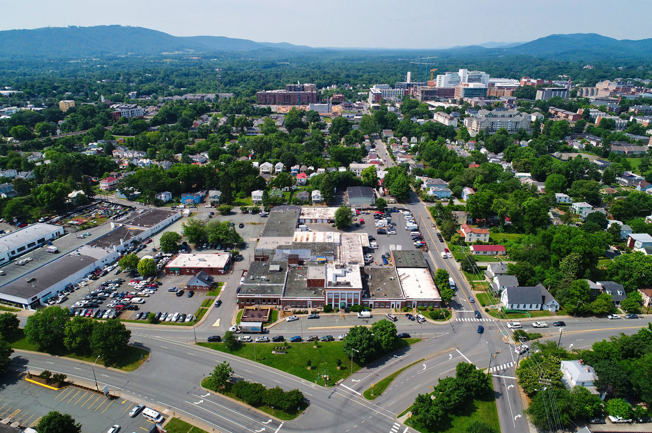 Emerging Leaders in Architecture Investigate Legacy of Charlottesville Neighborhoods